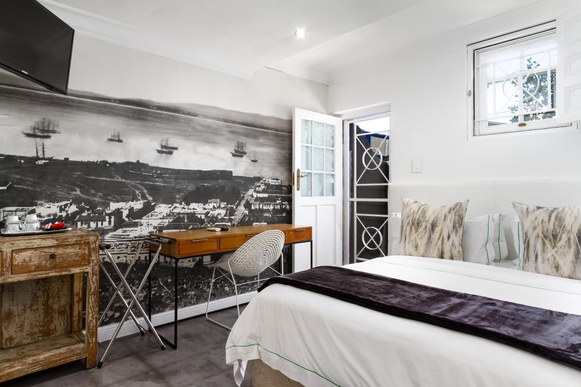 Cape Finest Guest House Located In De Waterkant Cape Town Bilik gambar
