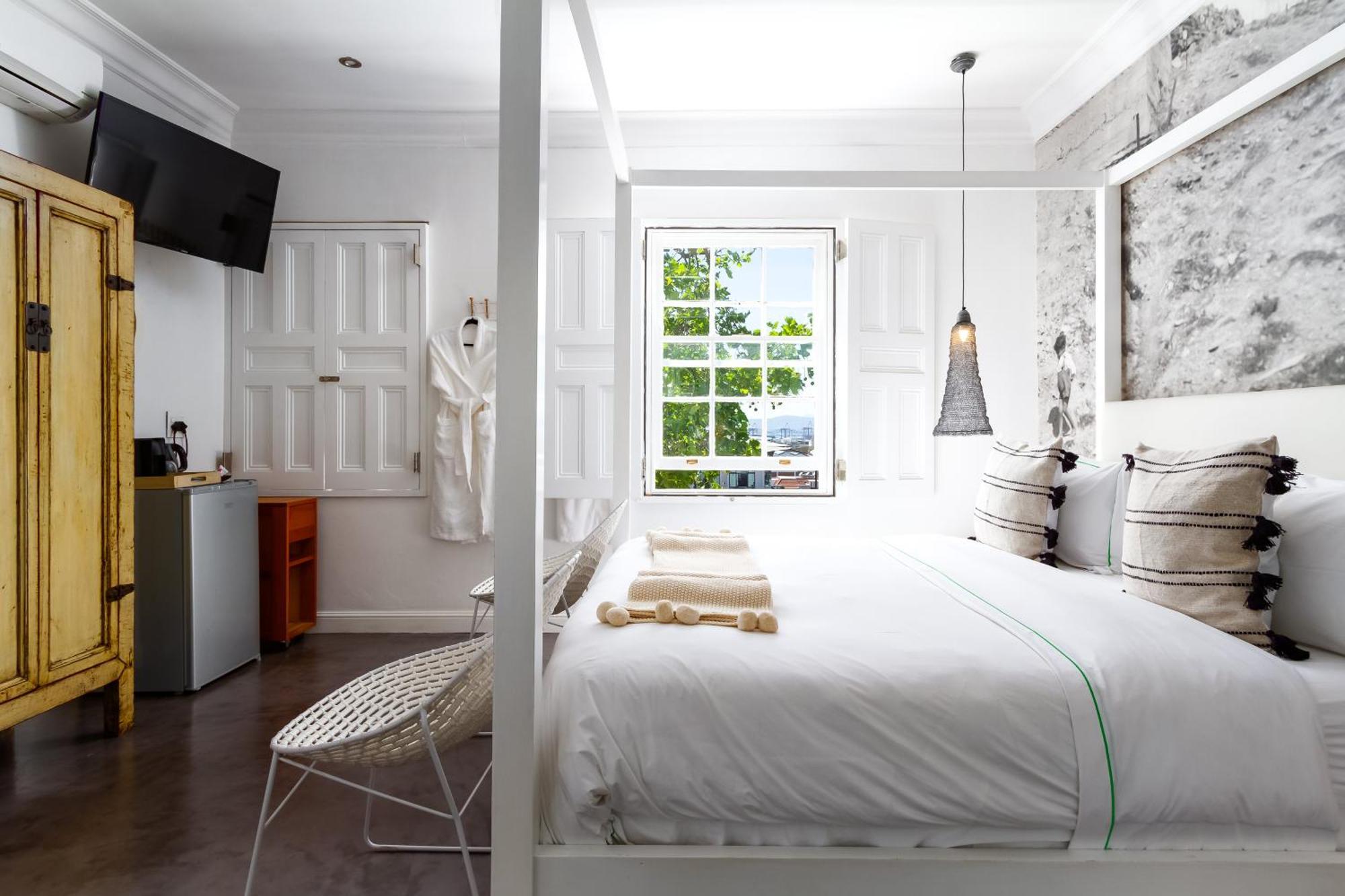 Cape Finest Guest House Located In De Waterkant Cape Town Bilik gambar