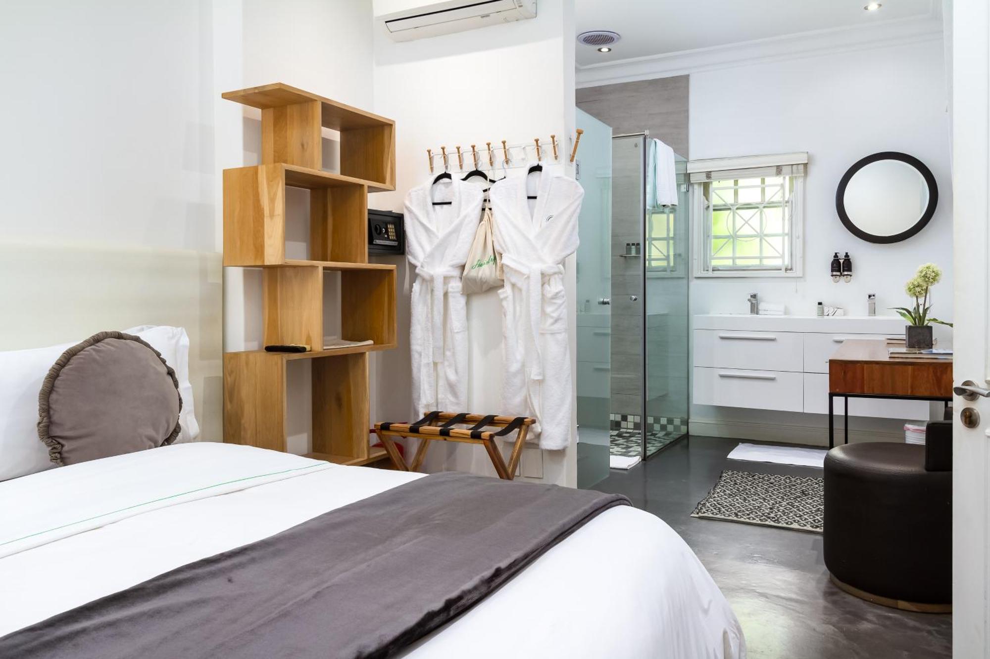 Cape Finest Guest House Located In De Waterkant Cape Town Bilik gambar