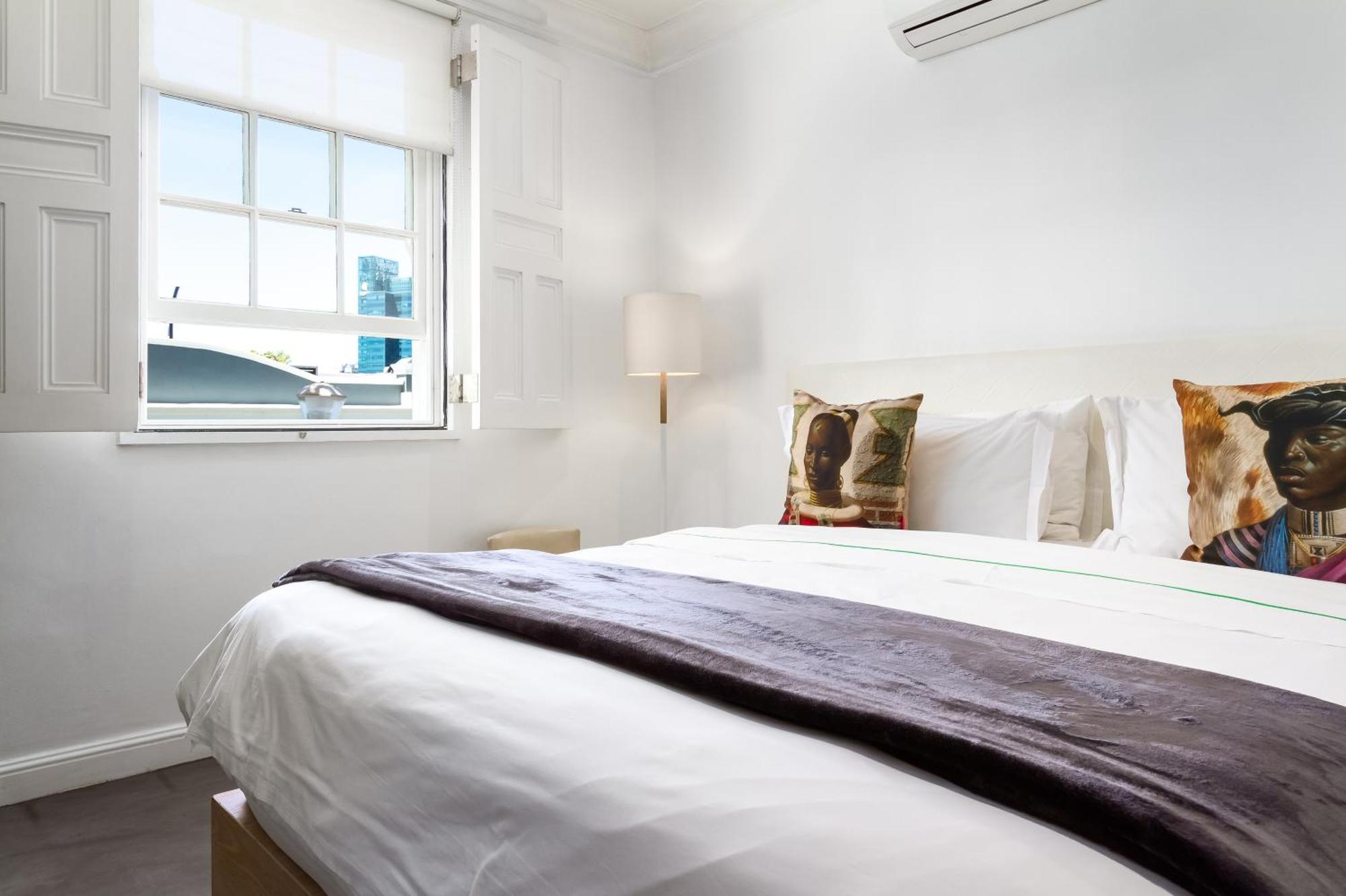 Cape Finest Guest House Located In De Waterkant Cape Town Bilik gambar