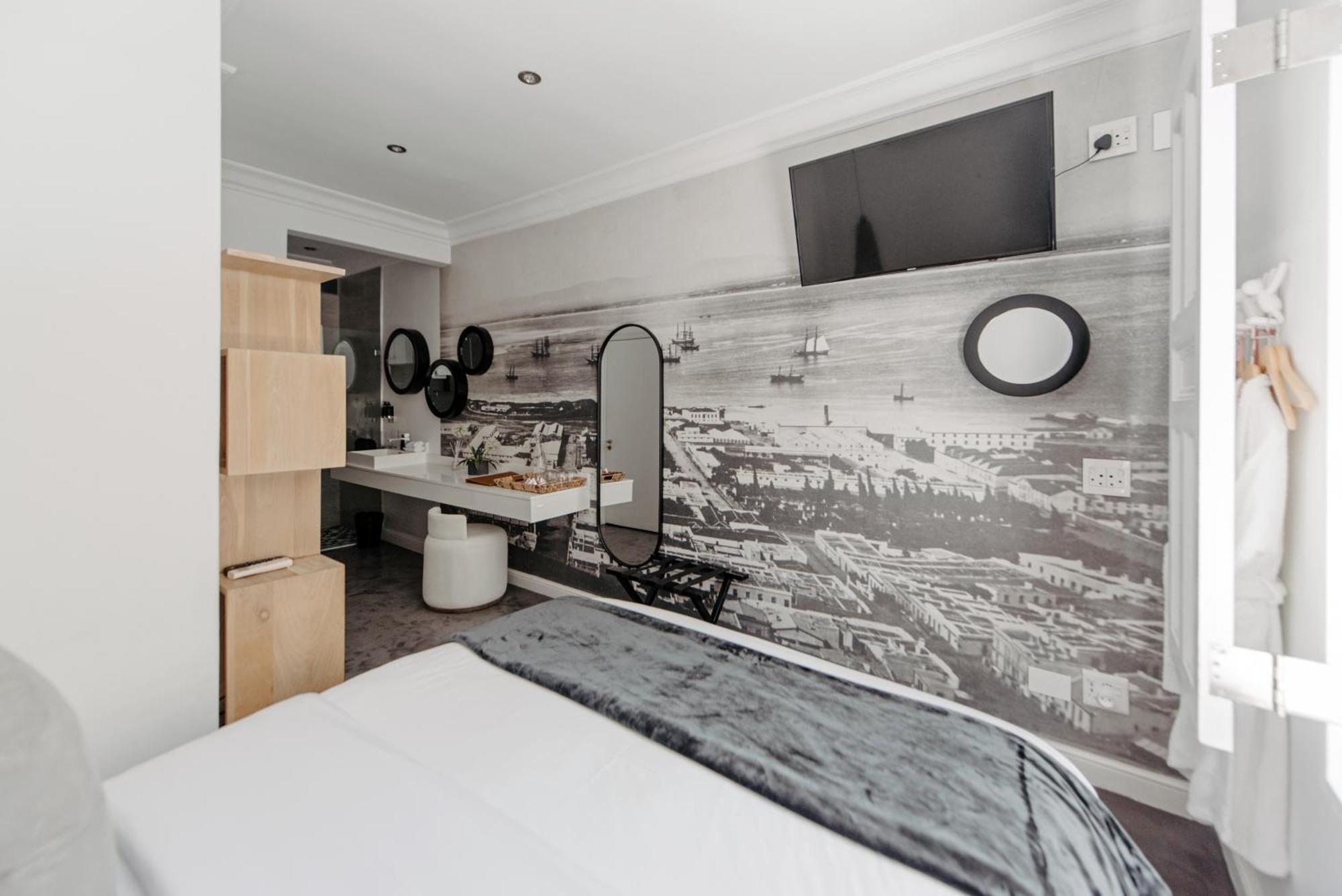 Cape Finest Guest House Located In De Waterkant Cape Town Bilik gambar